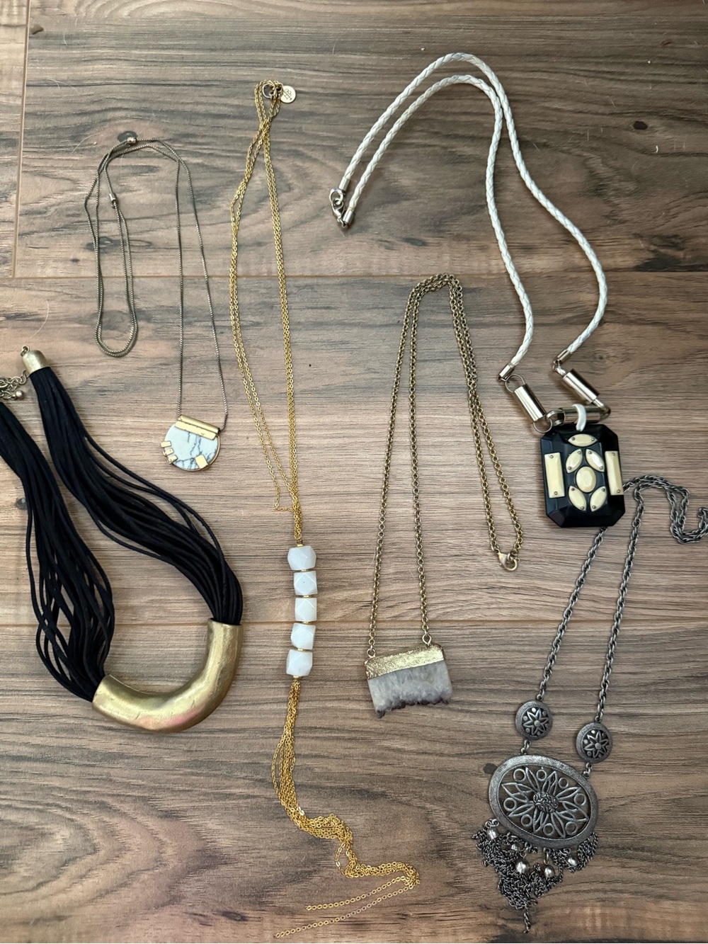 Multi-Style Women’s Necklace Set - White, Black, Gold, Silver